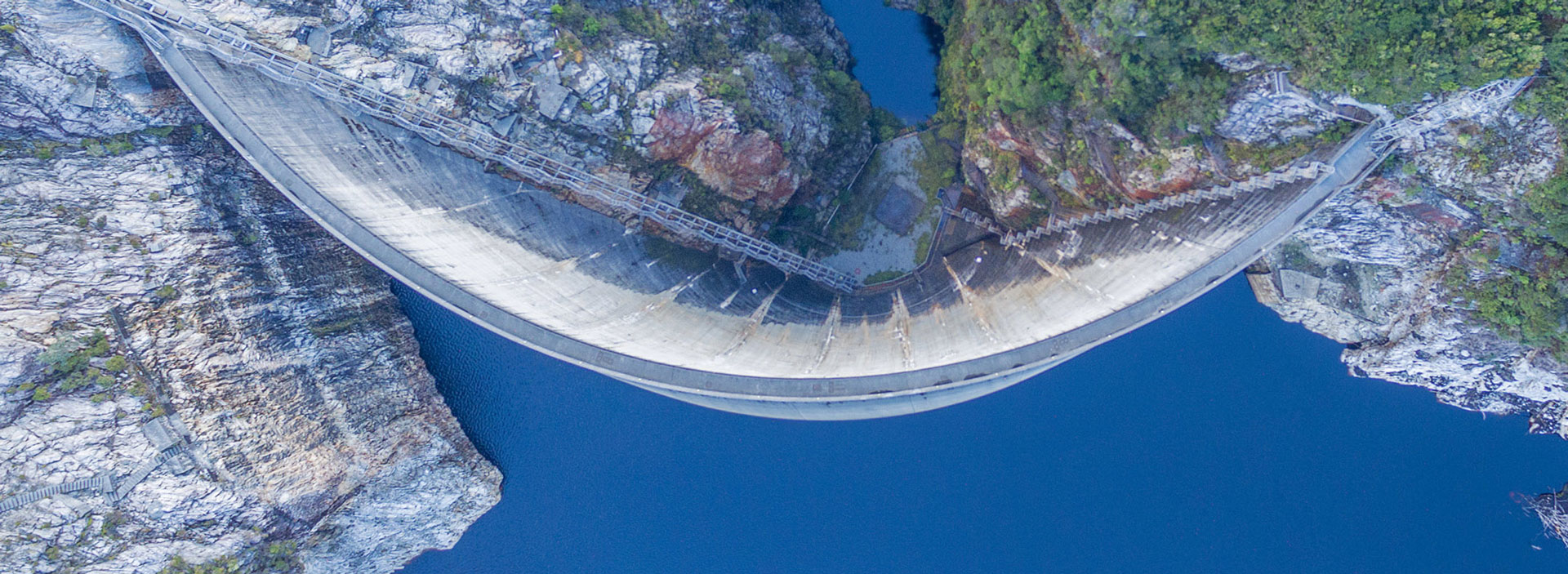 bnr-006_gordon-dam-and-lake-tasmania