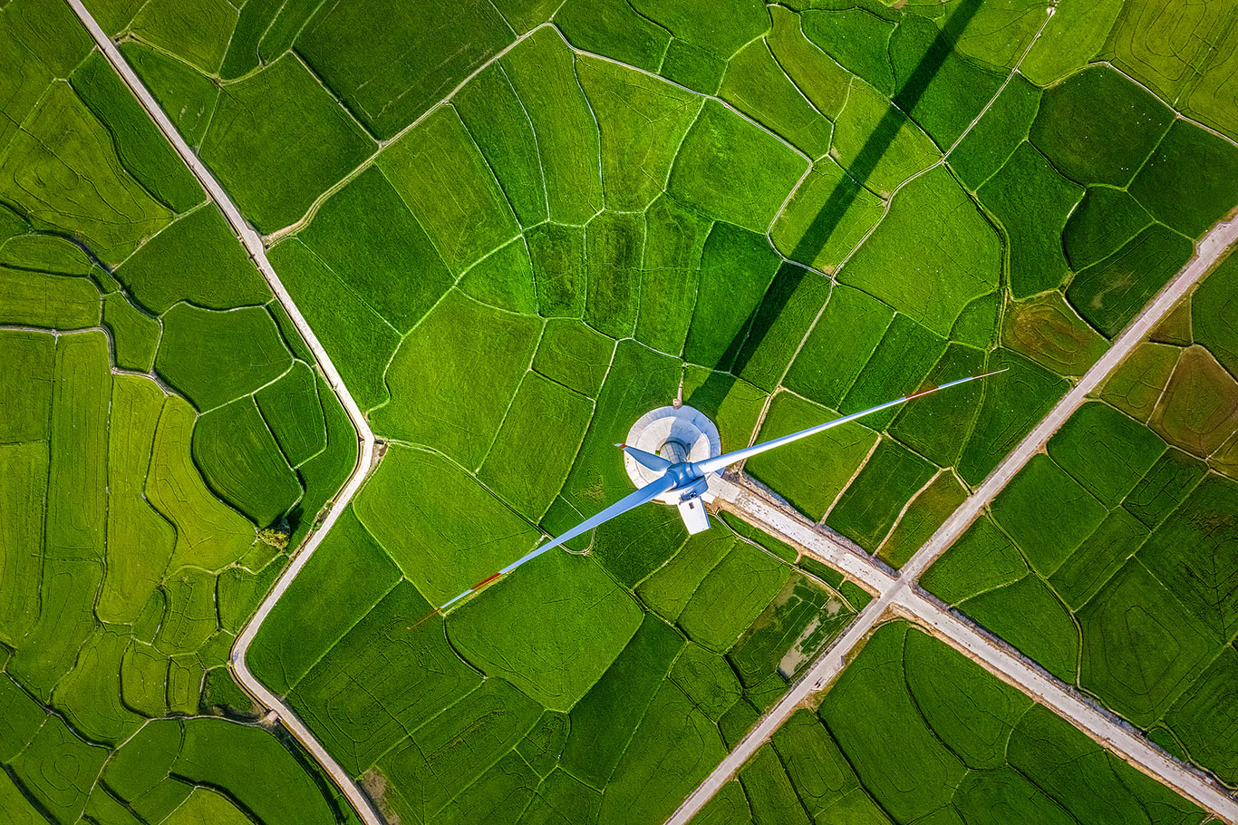 img-landscape-wind-turbine-energy