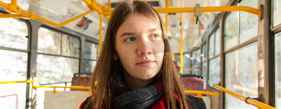 thn-public-transport-girl