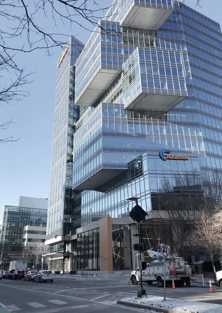 por-akamai-hq-building