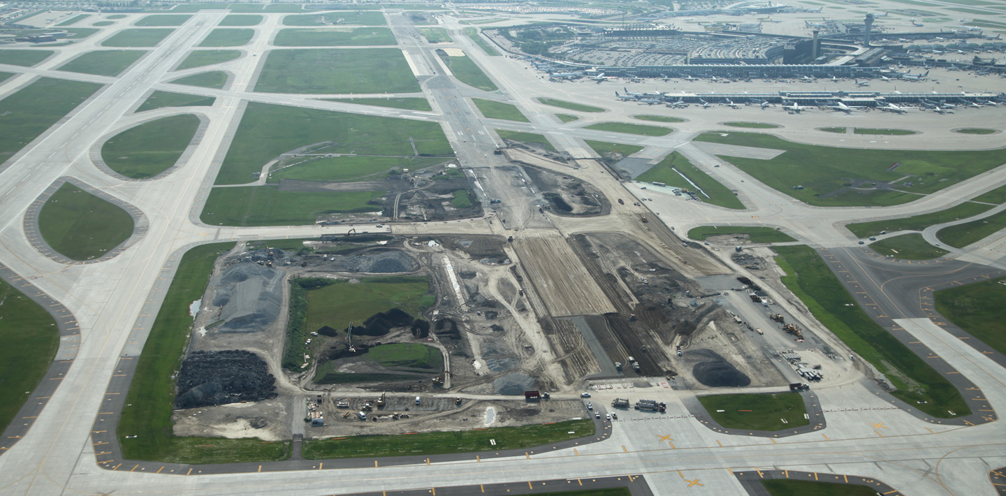 img-bipartisan-infrastructure-law-airport-runway