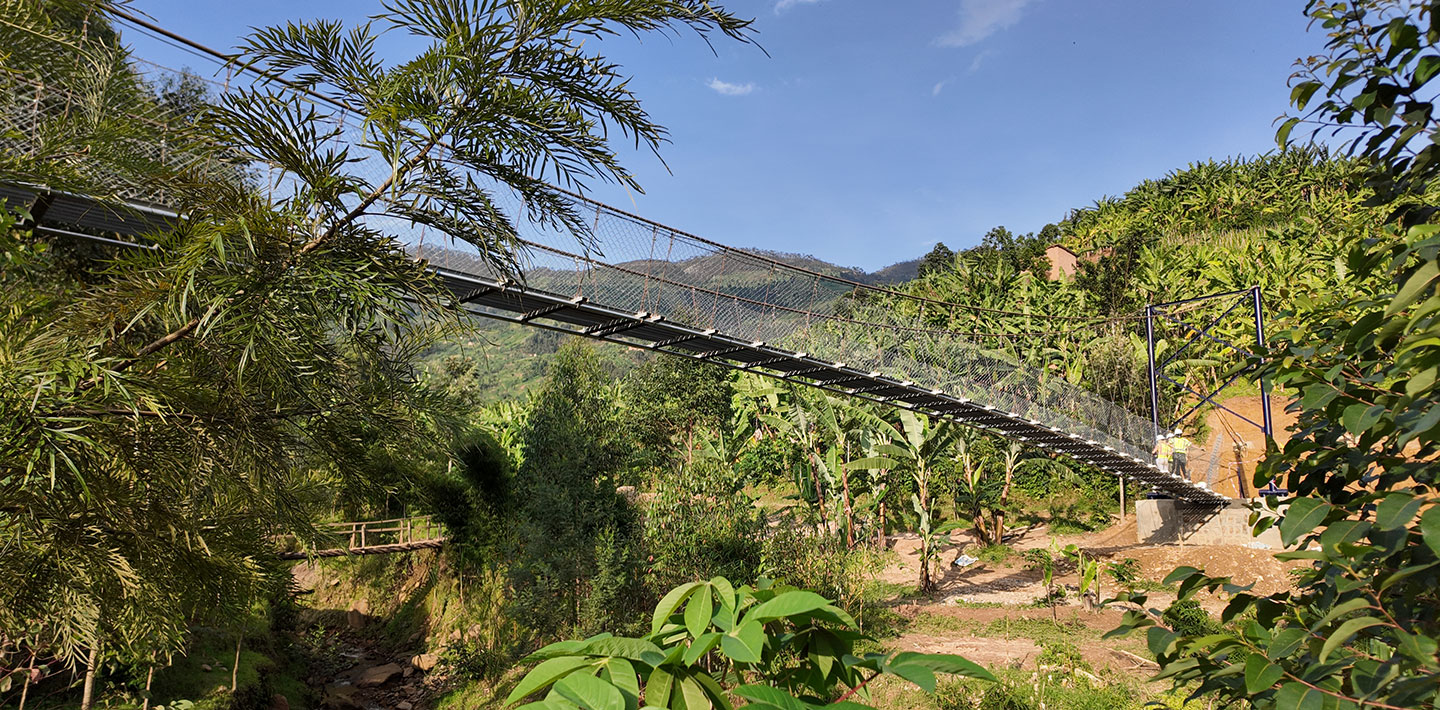 img-Bridging-Communities-1