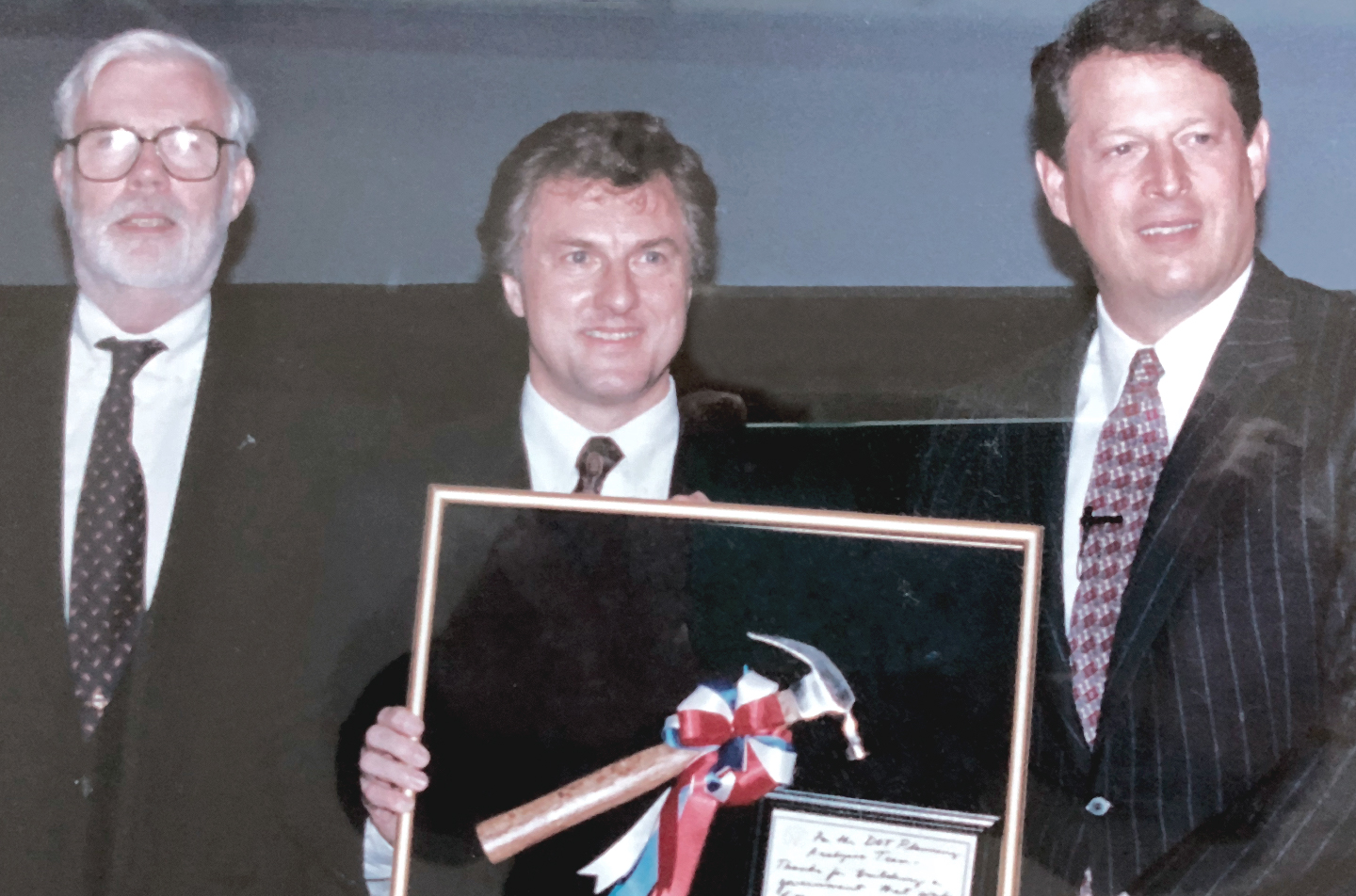 img-donald-emerson-award-from-vp-gore-with-mort-downey