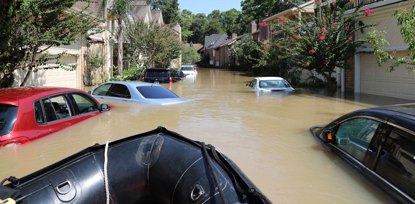 img-fema-wsp-provides-hurricane-recovery-support-raft