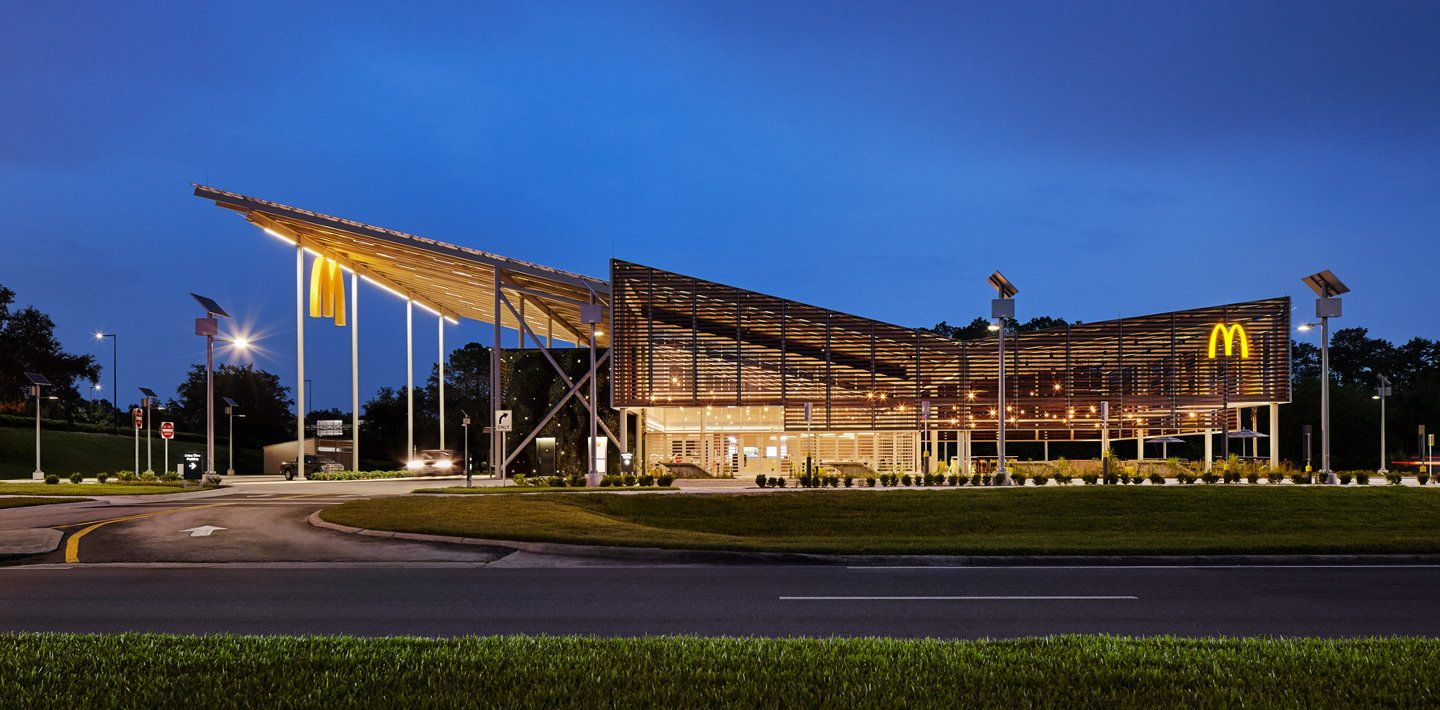 img-mcdonalds-disney-net-zero-side-night