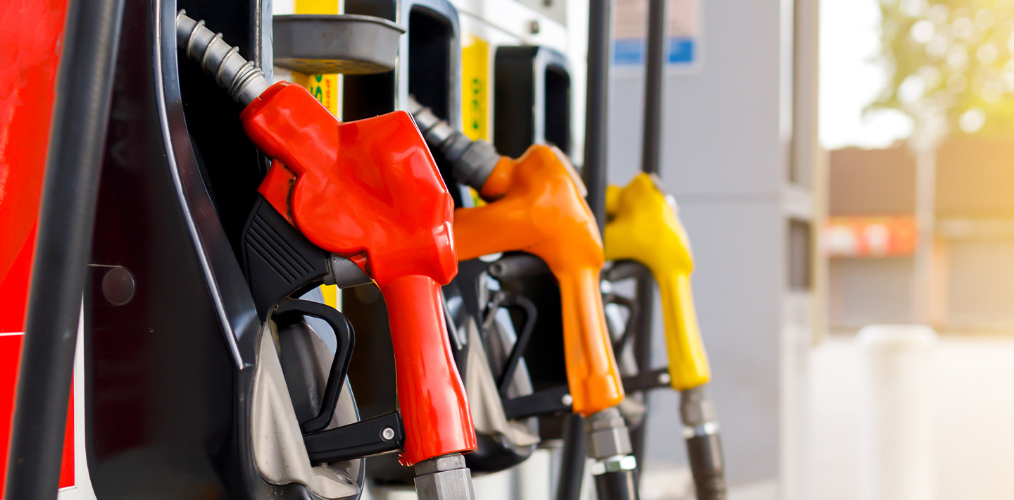 img-road-usage-charging-gas-pump