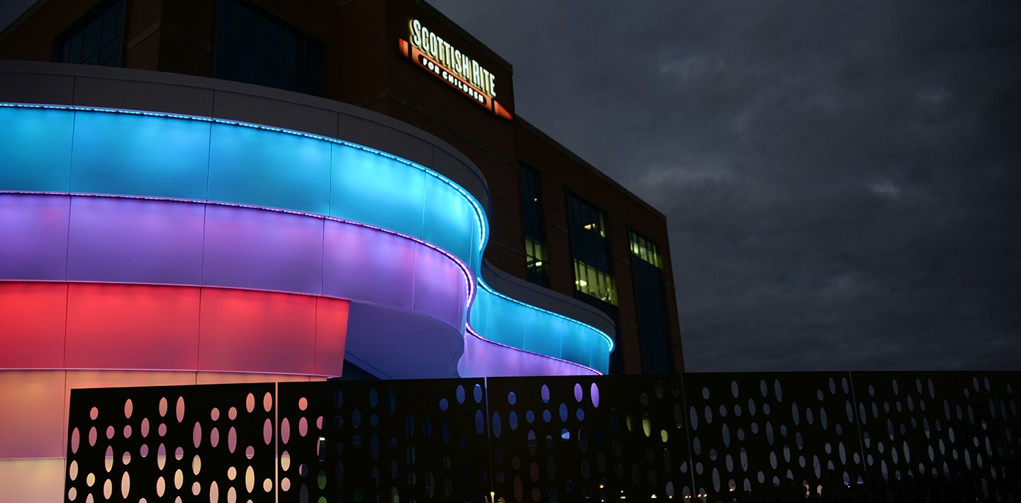 Night lighting of the new Scottish Rite for Children Orthopedic and Sports Medicine Center, Texas | WSP