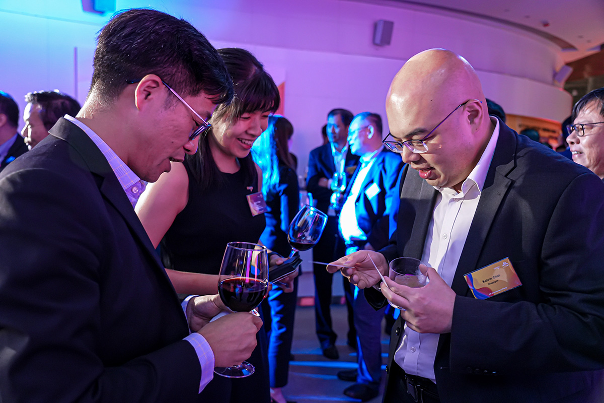 img-hk45-party-4