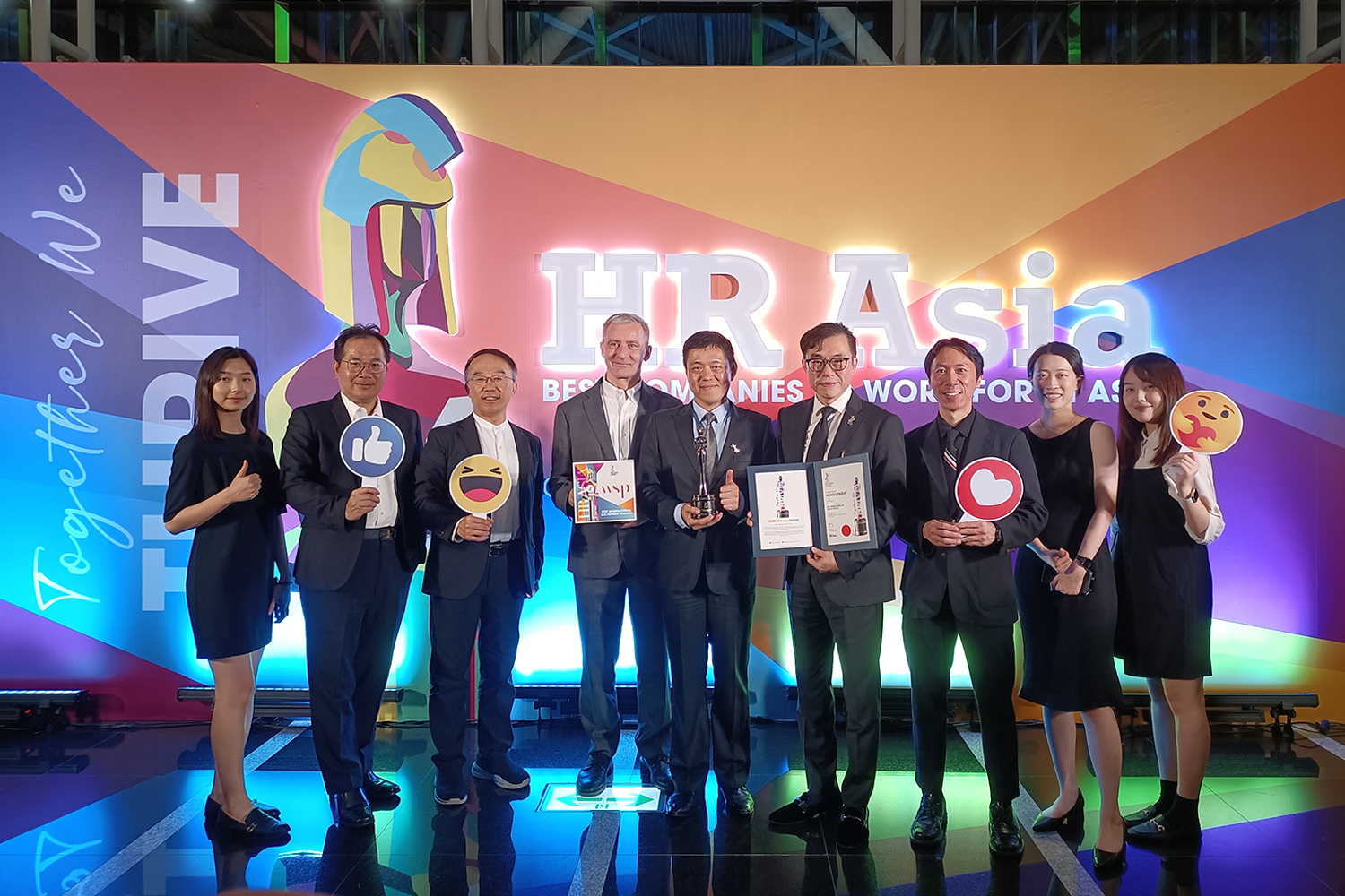 img_Taiwan HR Asia Award-group photo