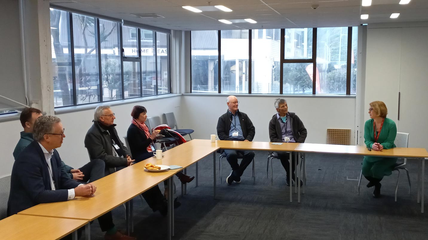 img-chamber-of-commerce-petone-visit-04