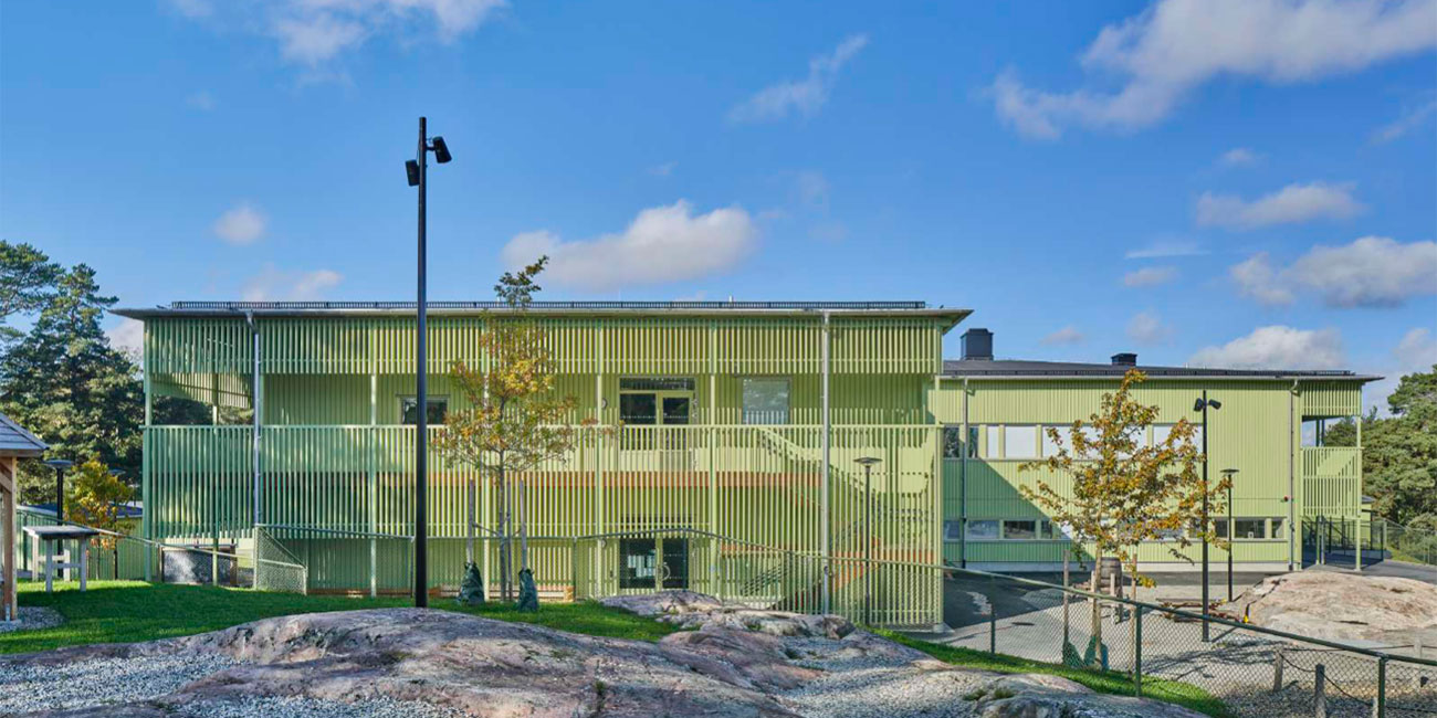 Förskolan Träffen som med sin utemiljö har utgångspunkt i naturen.