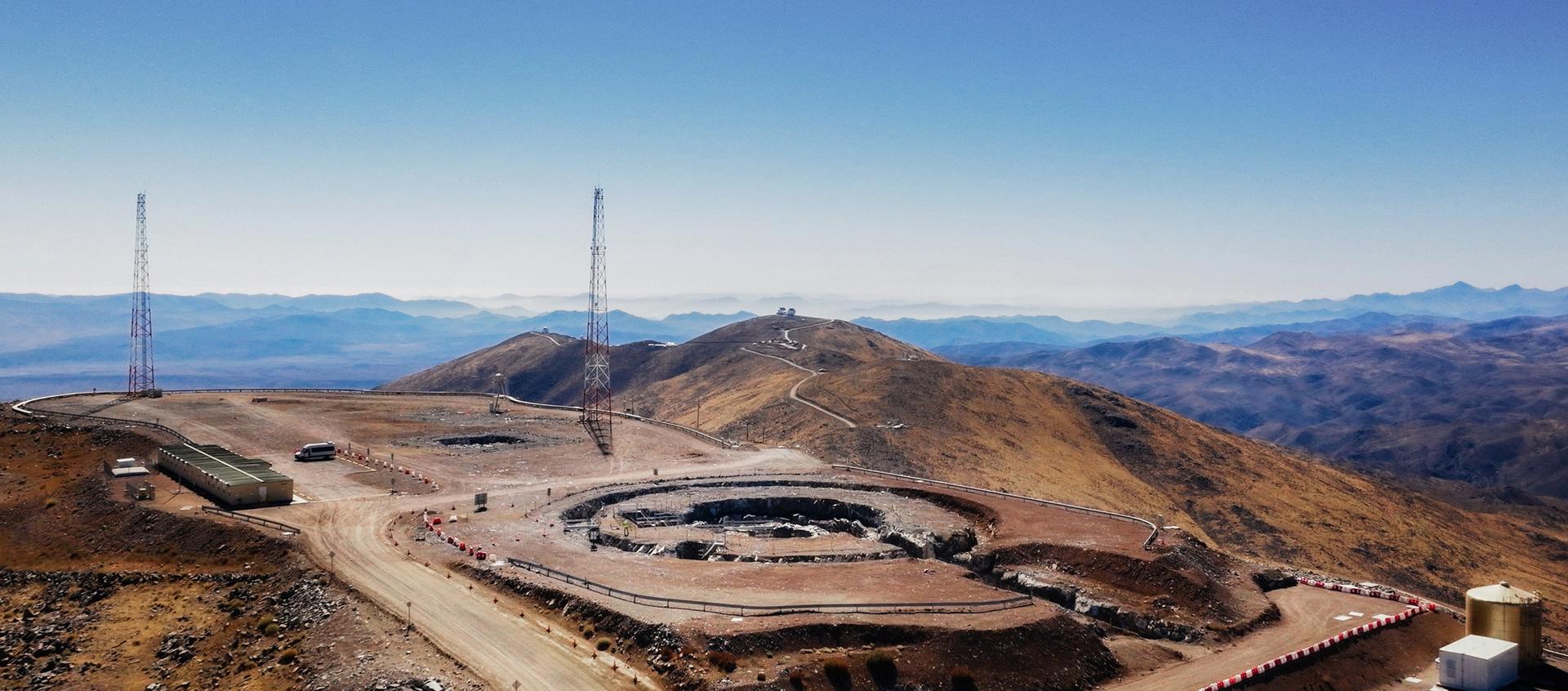 GMT_05_Secondary_Telescope summit_R2