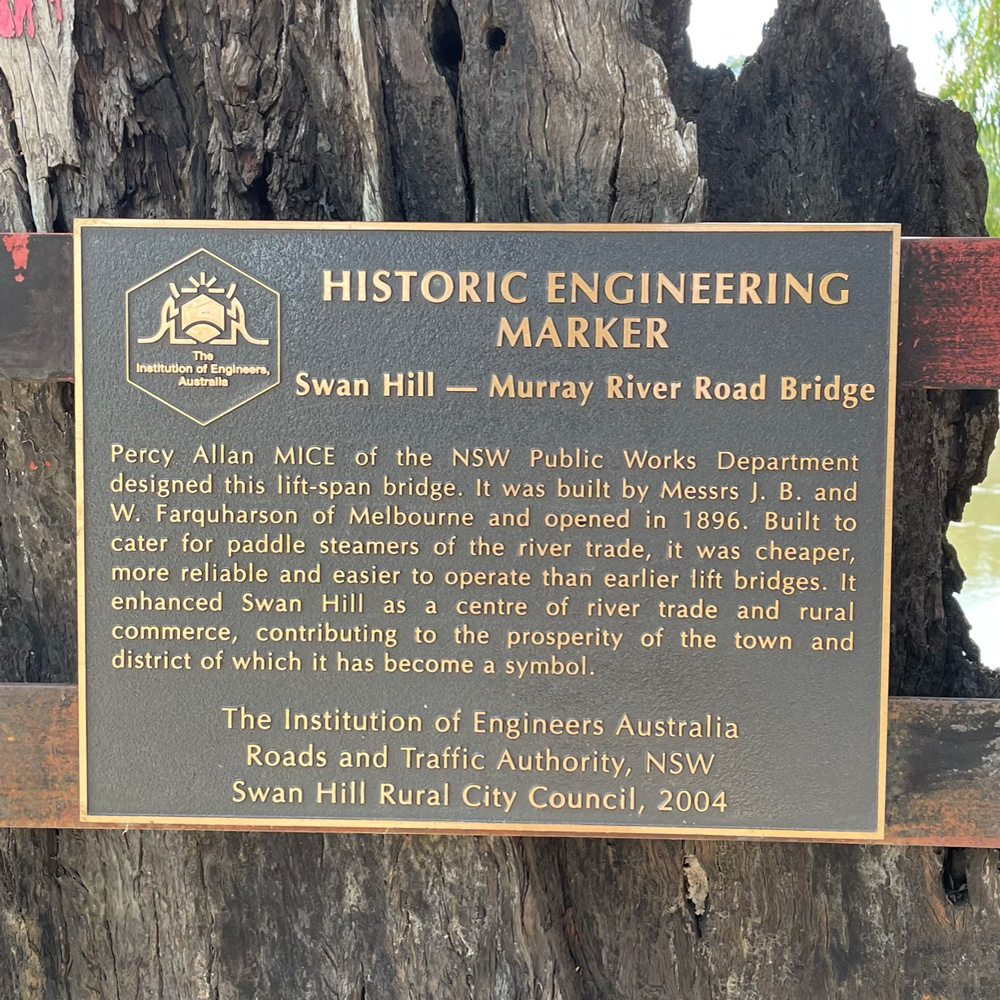 img-swan-hill-bridge-2