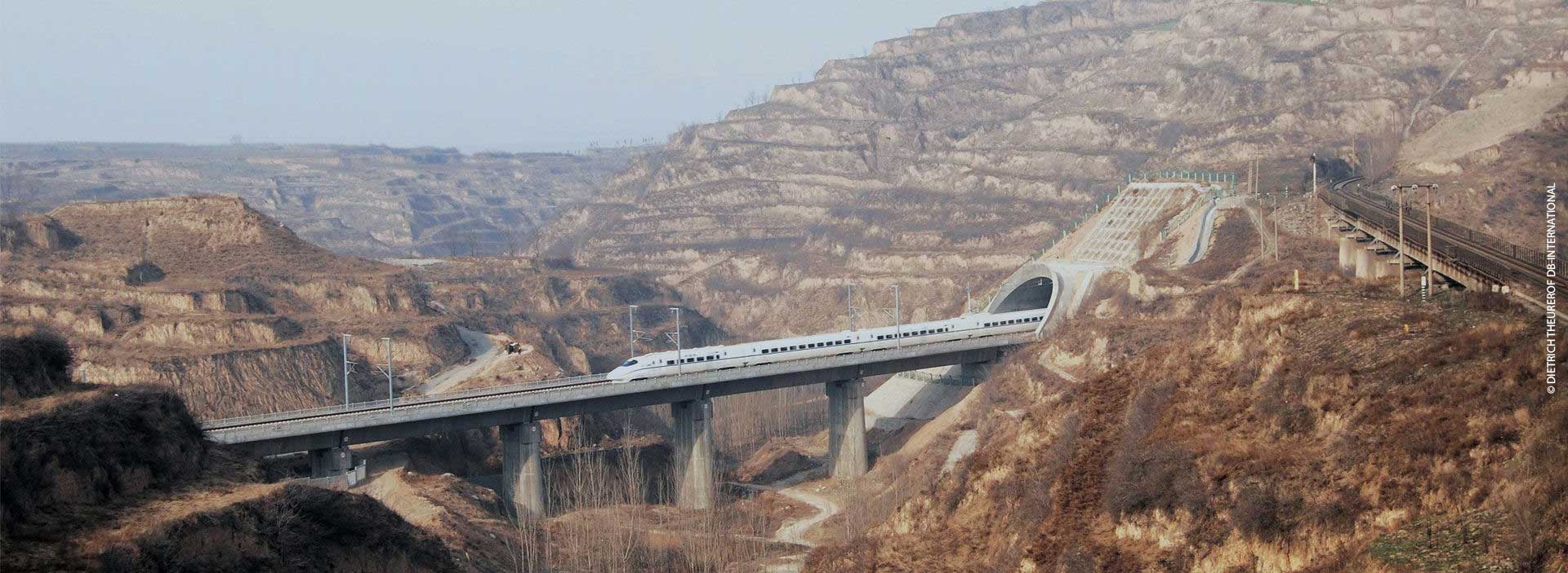Zheng-Xi High Speed Rail © DIETRICH THEUREROF DB-INTERNATIONAL