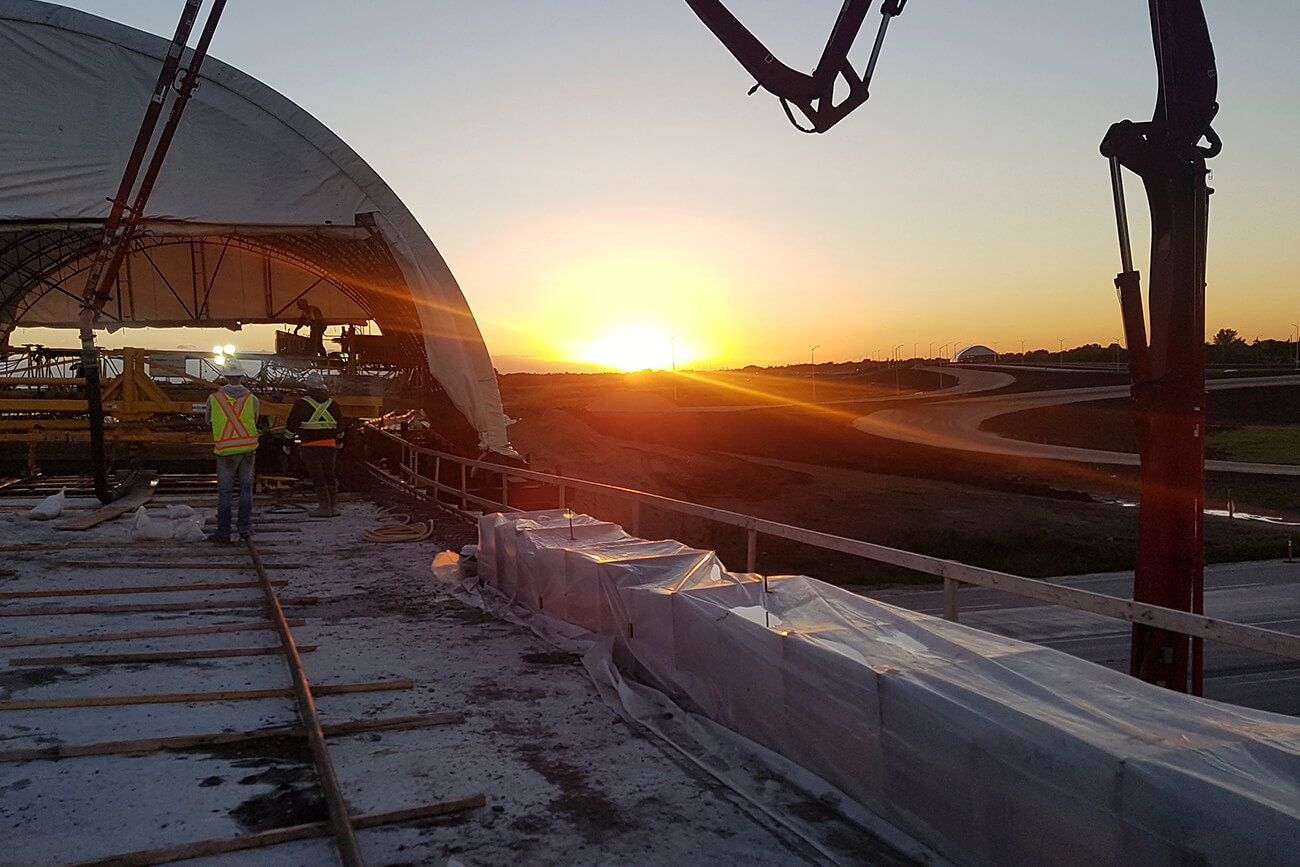 img-Evening deck pour