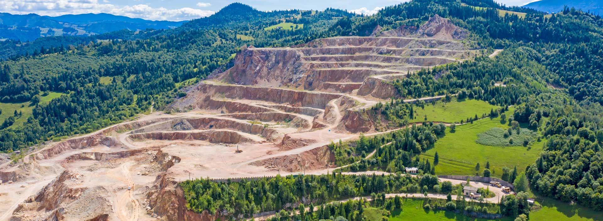 Canada-Mining-Hero-1920x703