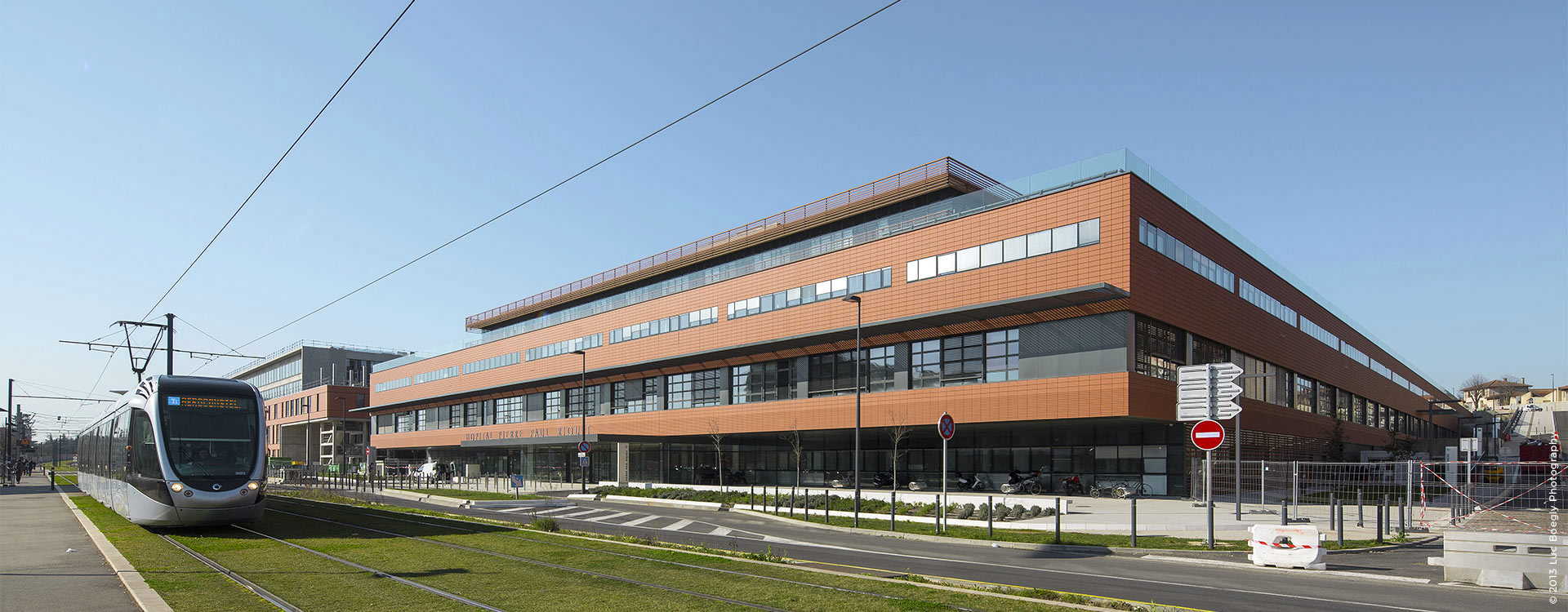 Engineering Purpan Hospital- Hospital Exterior
