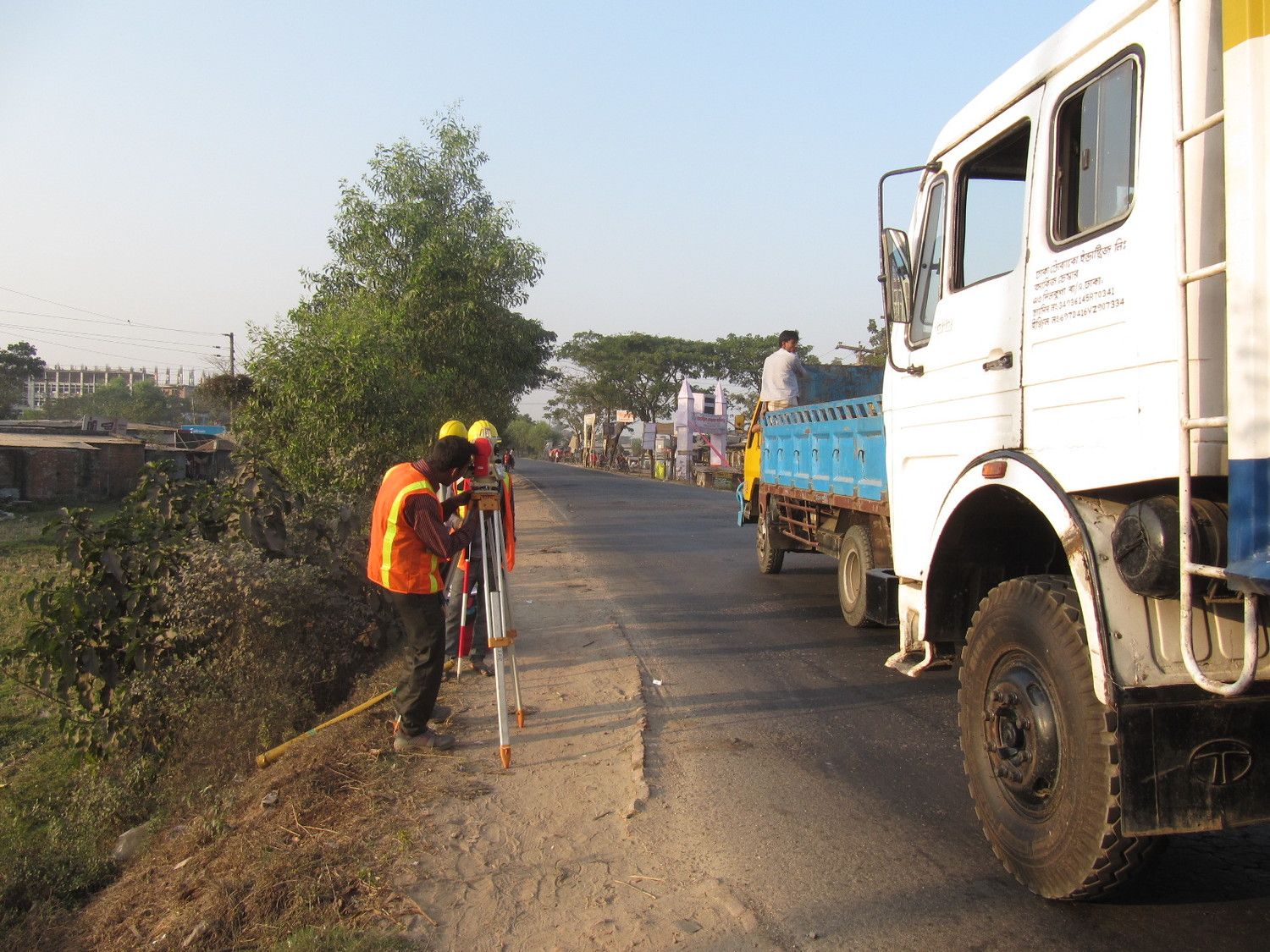 img-roads-dhaka
