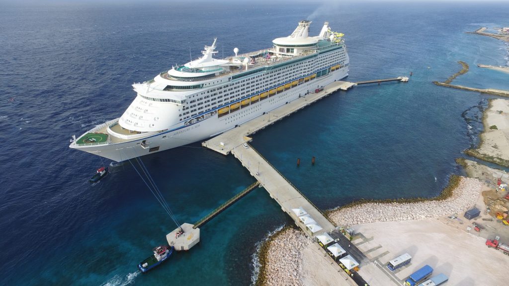 Mega cruise pierjpg 111