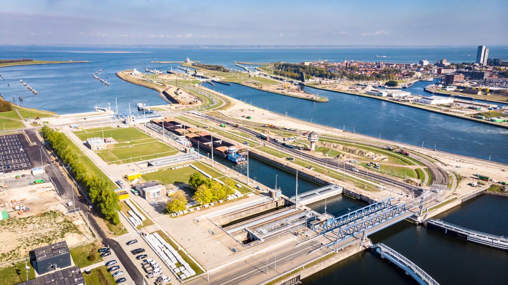 Nieuwe sluis terneuzen
