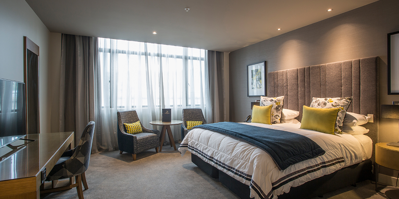 img-distinction-hotel-bedroom