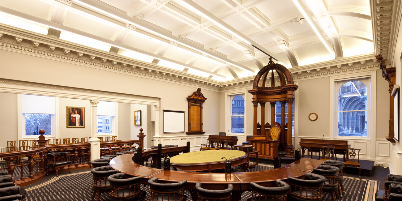 img-dunedin-town-hall-interior