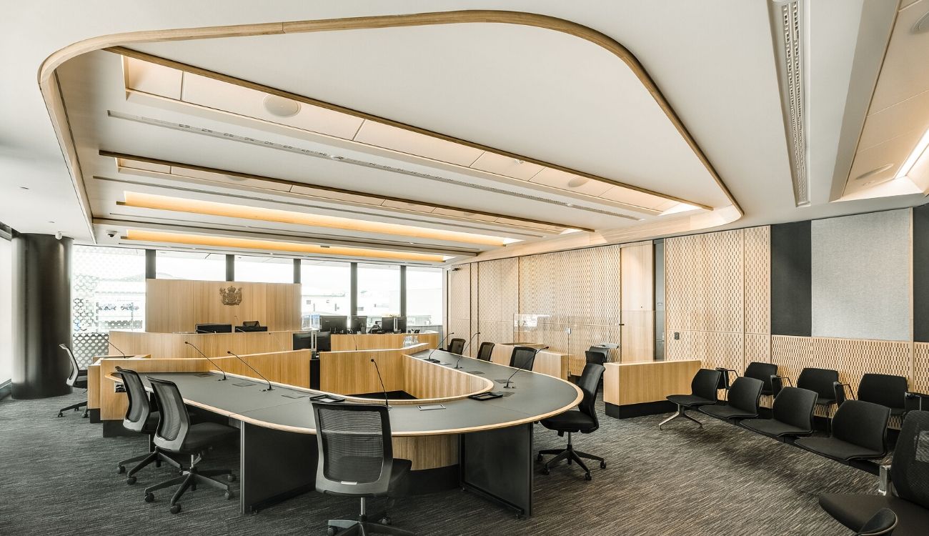 img-justice-precinct-interior-02