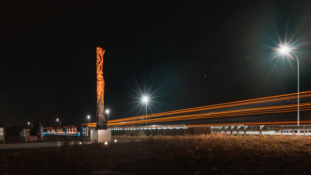 opaoa-bridge-night
