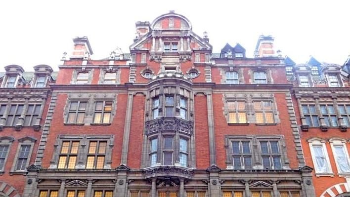 Budynek mieszkalny 55-91 Knightsbridge, Londyn