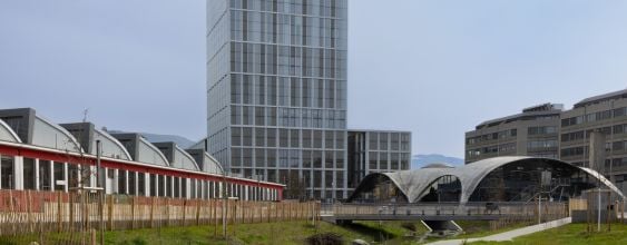 thumbnail-Campus Pictet