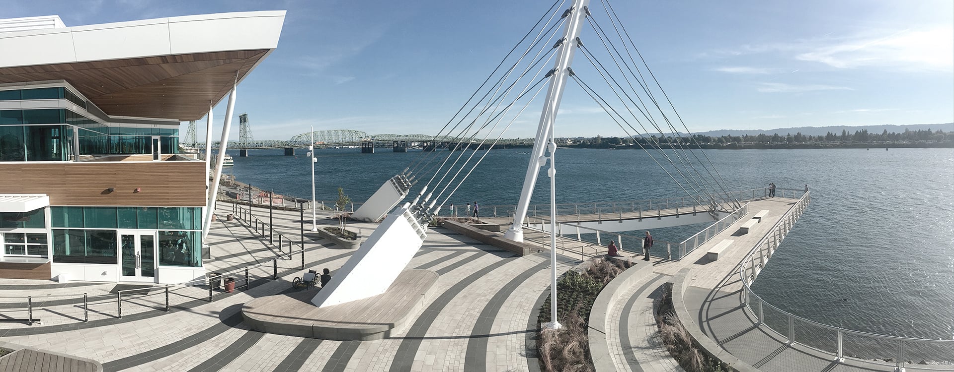 Outdoor view of Vancouver Waterfront Park overlooking the Columbia River between Washington and Oregon