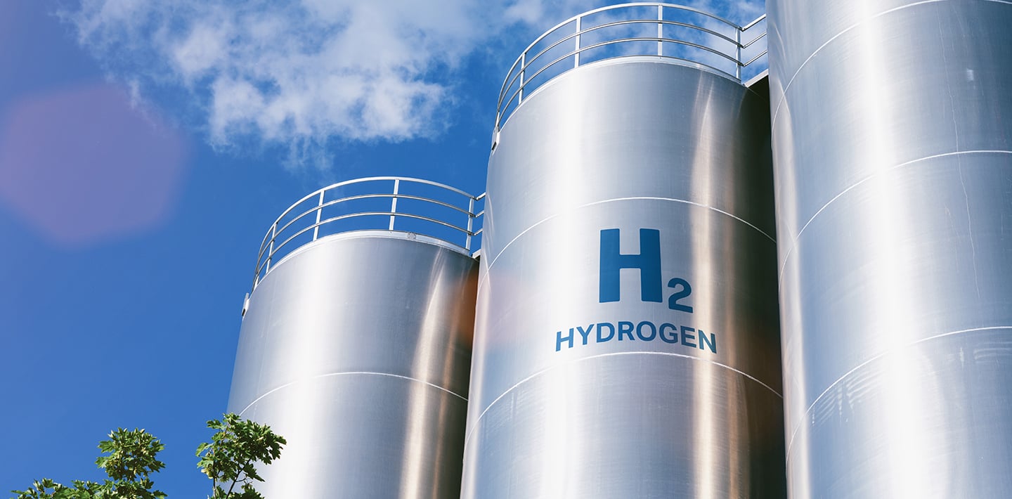 img-green-hydrogen-power-tanks.jpg