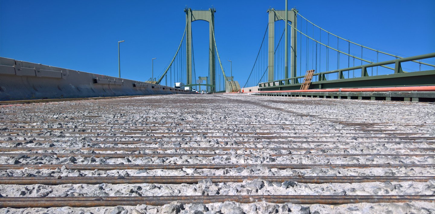 img-delaware-memorial-bridge-deck-surface-prep.jpg