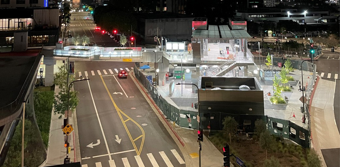 img-la-metro-connector-station-night.jpg